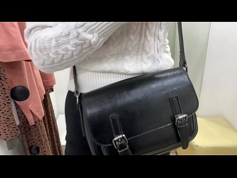 ❤️ Melancap awam perempuan jalang FeralBerry dengan dildo di dalam bilik pemasangan ❤️ Video lucah pada kami ms.elitemangas.top ❌️❤